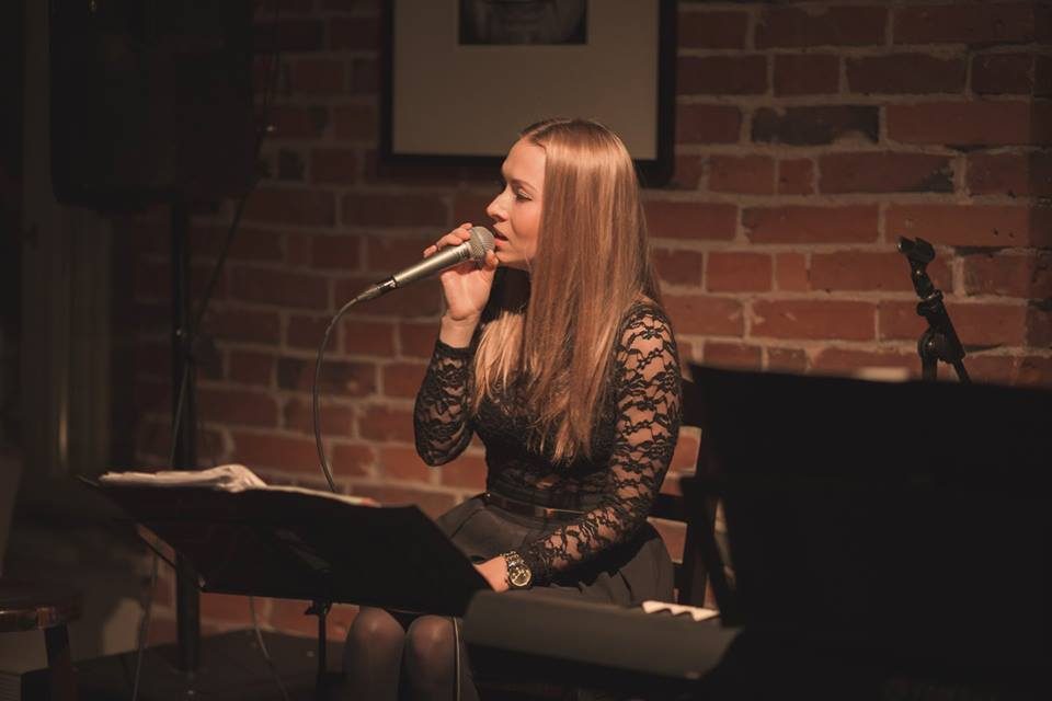 Helena Mäe esinemas
